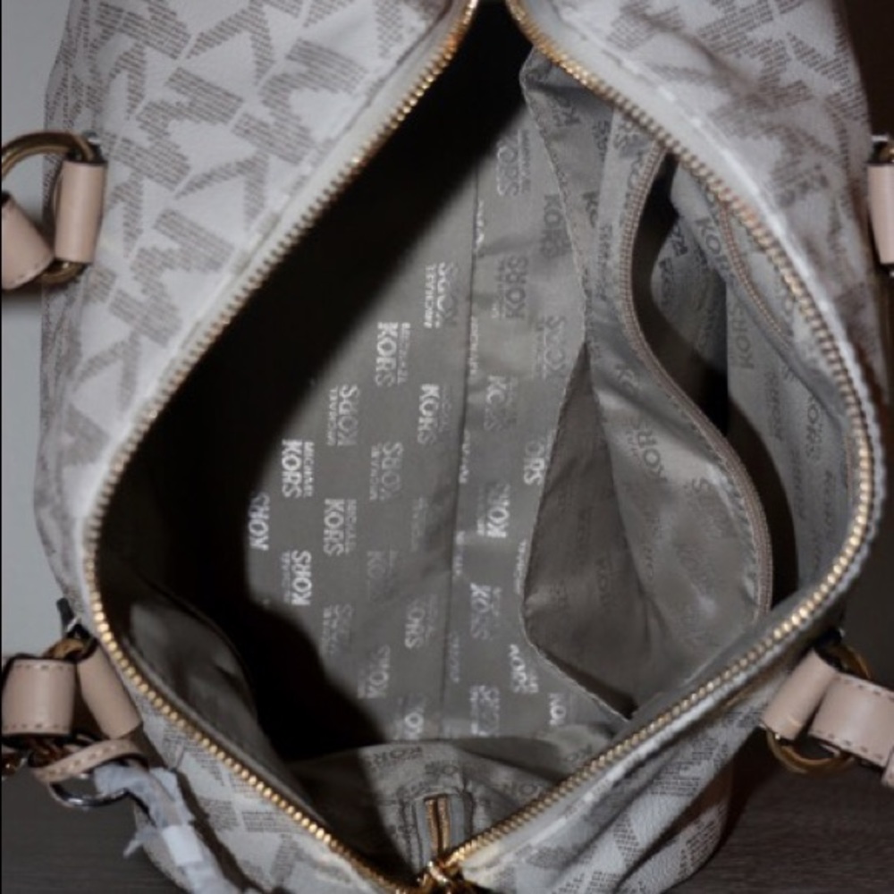 Michael Kors handbag and wallet set - Picture 6 of 6